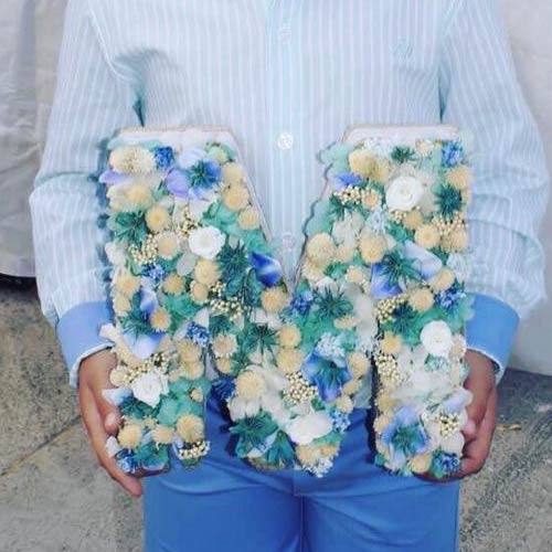 Letra Grande de Flores Preservadas